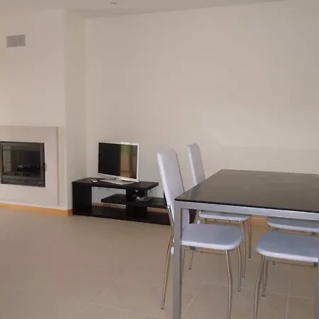 Baia Village, Gale, Portugal Apartment *
